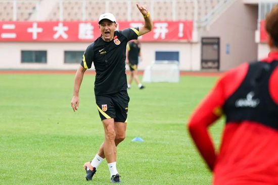 av射进来