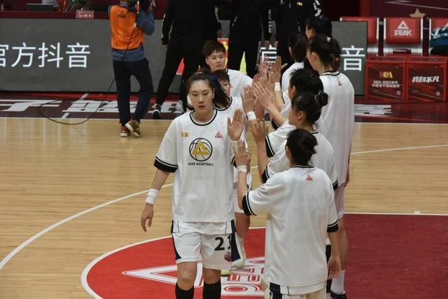 日韩午夜激情视频